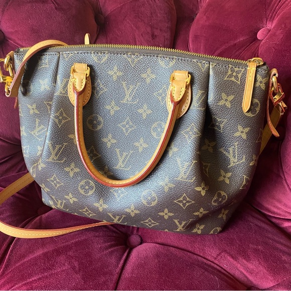 SOLD Authentic Louis Vuitton Monogram Turenne MM Purse Crossbody Pocketbook - Picture 3 of 13
